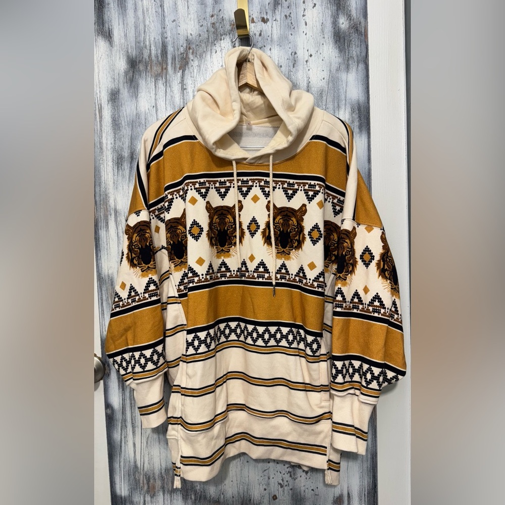 Free People Movement Sprint To The Finish Tiger Printed Hoodie - NWOT - Picture 2 of 12
